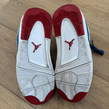 Load image into Gallery viewer, Jordan Messy Room 4s Size 6Y
