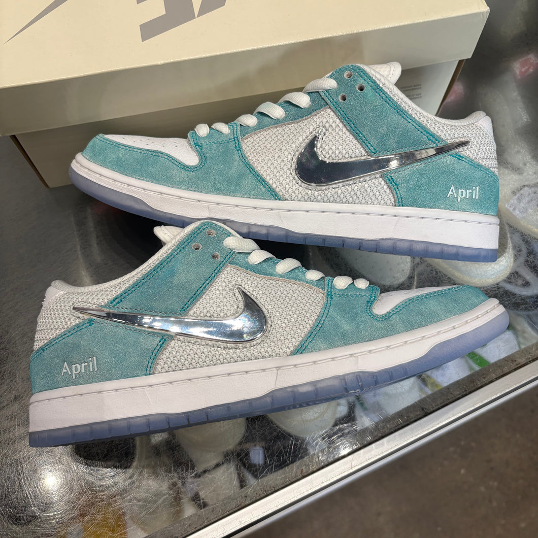 Nike April Skateboard SB Low Dunks Size 10.5