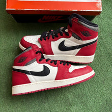 Load image into Gallery viewer, Jordan Lost And Found 1s Size 7Y

