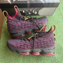 Load image into Gallery viewer, Nike LeBron New Heights 15s Size 8
