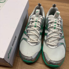 Load image into Gallery viewer, ASICS Hidden NY Dawn Gel-DS Trainer 14s Size 10
