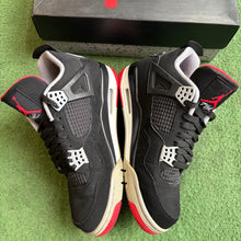 Load image into Gallery viewer, Jordan Bred 4s Size 8.5
