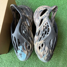 Load image into Gallery viewer, Adidas Yeezy MX Cinder Foam Runners Size 9
