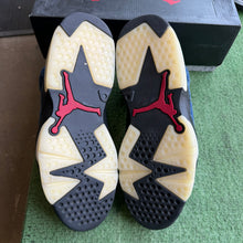 Load image into Gallery viewer, Jordan Washed Denim 6s Size 11

