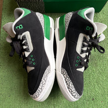 Load image into Gallery viewer, Jordan Pine Green 3s Size 10
