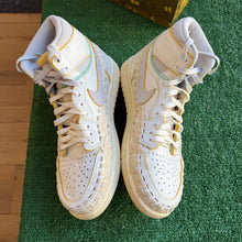 Load image into Gallery viewer, Jordan Union Bephies Beauty Supply 1s Size 8
