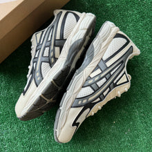 Load image into Gallery viewer, ASICS NYC-2055s Size 10.5
