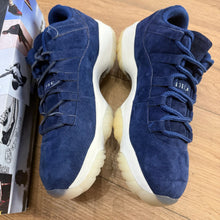 Load image into Gallery viewer, Jordan Jeter Low 11s Size 10.5
