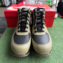 Load image into Gallery viewer, Nike Black Sesame Air Max Goadomes Size 11
