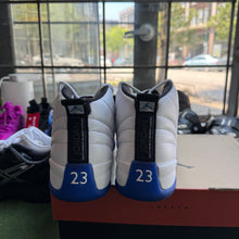 Load image into Gallery viewer, Jordan Blueberry 12s Size 7.5
