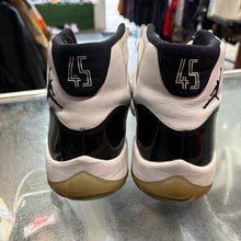 Load image into Gallery viewer, Jordan Concord 11s Size 11.5
