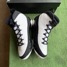 Load image into Gallery viewer, Jordan Space Jam 9s Size 10
