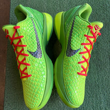 Load image into Gallery viewer, Nike Kobe Grinch Protro Size 13
