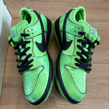 Load image into Gallery viewer, Nike SB Powerpuff Buttercup Low Dunks Size 9
