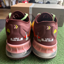 Load image into Gallery viewer, Nike LeBron Mimi Plange Mad King Low 18s Size 11.5
