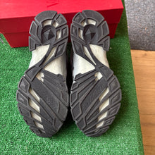 Load image into Gallery viewer, Valentino Low Runners Size 44
