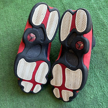 Load image into Gallery viewer, Jordan Bred 13s Size 11
