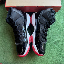 Load image into Gallery viewer, Jordan Bred 11s Size 12

