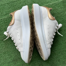 Load image into Gallery viewer, Alexander McQueen Oversized Size 41.5
