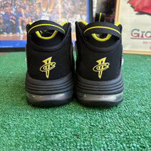Load image into Gallery viewer, Nike Air Max Penny 1s Size 10
