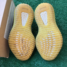 Load image into Gallery viewer, Adidas Yeezy Yeereel 350 V2s Size 6
