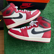 Load image into Gallery viewer, Jordan Lost and Found 1s Size 10

