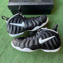 Load image into Gallery viewer, Nike Dr. Doom Foamposites Size 10.5
