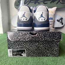 Load image into Gallery viewer, Jordan Midnight Navy 3s Size 10.5
