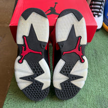 Load image into Gallery viewer, Jordan Toro 6s Size 9
