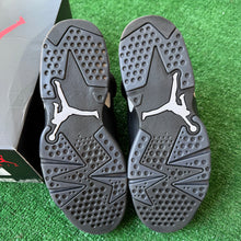 Load image into Gallery viewer, Jordan Cap And Gown 6s Size 9
