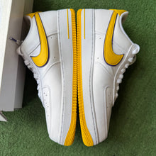 Load image into Gallery viewer, Nike Kobe Air Force 1s Size 11.5
