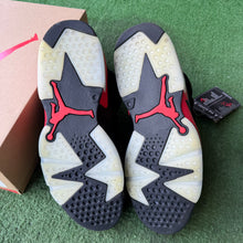 Load image into Gallery viewer, Jordan Infrared Salesman Sample 6s Size 10.5
