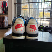 Load image into Gallery viewer, Jordan Rare Air 3s Size 10
