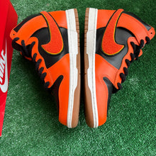 Load image into Gallery viewer, Nike Chenille Swoosh Safety Orange High Dunks Size 11
