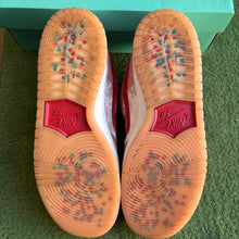 Load image into Gallery viewer, Nike SB StrangeLove Low Dunks Size 11.5
