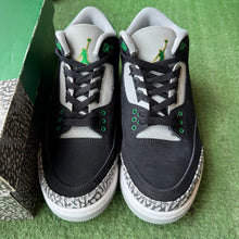 Load image into Gallery viewer, Jordan Pine Green 3s Size 7.5
