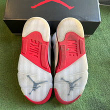 Load image into Gallery viewer, Jordan Fire Red 5s (Black Tongue) Size 8.5
