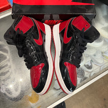 Load image into Gallery viewer, Jordan Patent Bred 1s Size 5Y
