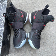 Load image into Gallery viewer, Nike LeBron 14s Size 8
