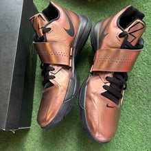Load image into Gallery viewer, Nike KD Christmas 4s Size 9.5
