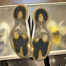 Load image into Gallery viewer, Jordan Navy Snakeskin Low 11s Size 11.5
