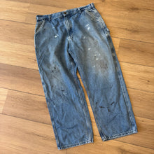 Load image into Gallery viewer, Vintage Carhartt Denim Size 40 x 30
