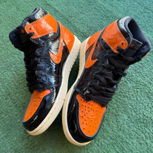 Load image into Gallery viewer, Jordan Shattered Backboard 3.0 1s Size 7
