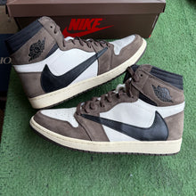 Load image into Gallery viewer, Jordan Travis Scott Mocha High 1s Size 11
