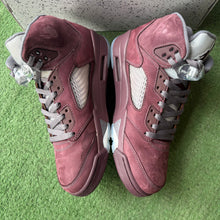 Load image into Gallery viewer, Jordan Burgundy 5s Size 8.5
