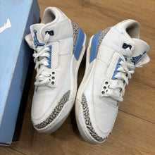 Load image into Gallery viewer, Jordan UNC 3s Size 8.5
