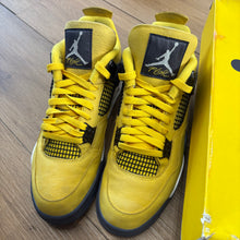 Load image into Gallery viewer, Jordan Lightning 4s Size 10.5
