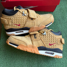 Load image into Gallery viewer, Nike Air TR Victor Cruz Size 9
