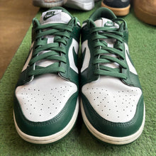 Load image into Gallery viewer, Nike Michigan State Low Dunks Size 9
