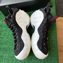Load image into Gallery viewer, Nike Pearl Foamposite Pros Size 10
